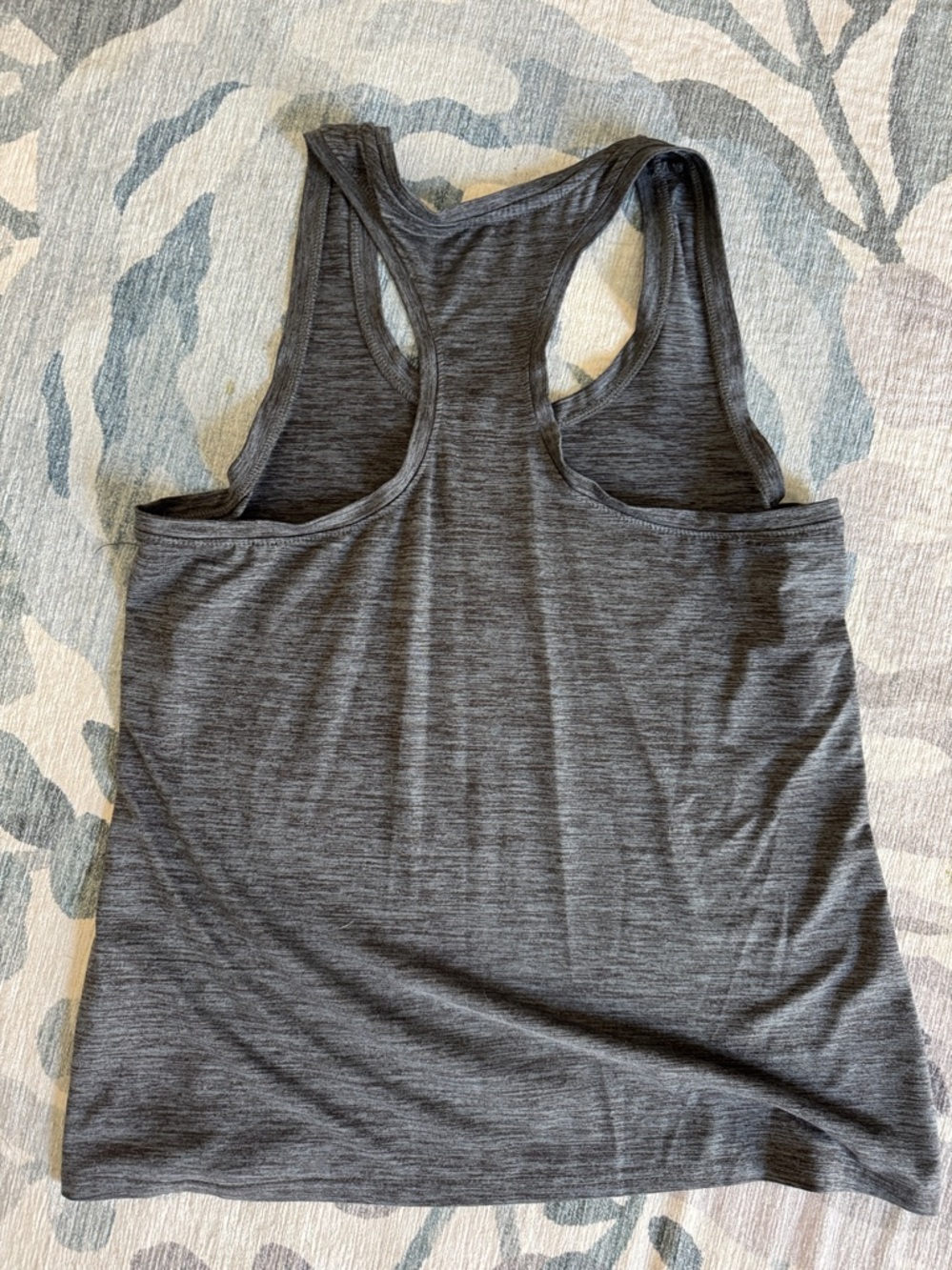 Ladies workout tank - Picture 3 of 3